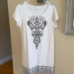 VENUS White Short Sleeve Tunic with Black Ornate Embroidery